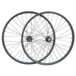 26 inch clearance carbon wheelset
